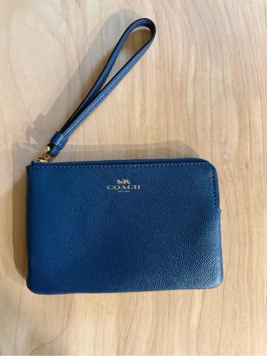 Coach Handbags - Coach Blue Leather Card Case/wristlet with Gold Logo NWOT